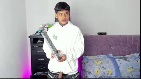 damar_felipe online show from June 11, 10:08 pm