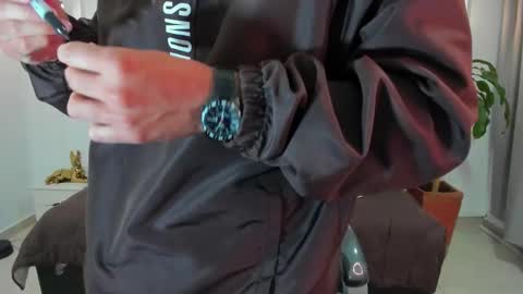 DAMIAN online show from November 18, 11:03 am