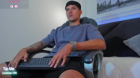 DAMIAN online show from February 4, 11:27 am