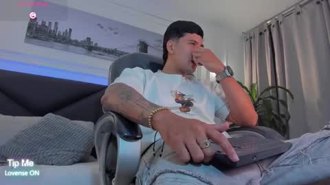 DAMIAN online show from March 15, 10:10 am