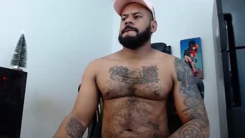 Snapshot of damian64436171 chatting on December 1, 5:18 pm damian64436171 online show from December 1, 5:18 pm