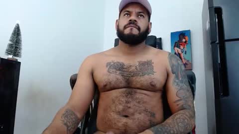 Snapshot of damian64436171 chatting on December 3, 4:31 am damian64436171 online show from December 3, 4:31 am