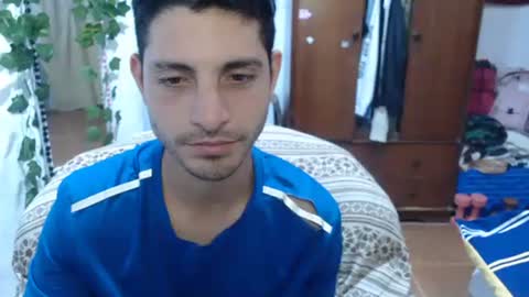 Snapshot of damian_29 chatting on December 23, 1:36 am Damian online show from December 23, 1:36 am