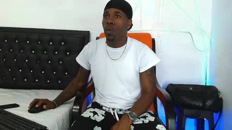 damian_hart_24cm online show from October 23, 10:41 pm