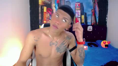 Damian online show from December 3, 9:22 am