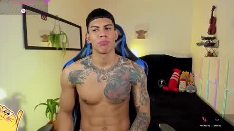 Snapshot of damian_latinxxx chatting on March 7, 4:31 am Damian online show from March 7, 4:31 am