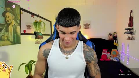 Snapshot of damian_latinxxx chatting on March 21, 3:44 am Damian online show from March 21, 3:44 am