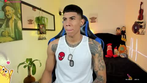 Snapshot of damian_latinxxx chatting on March 29, 3:06 am Damian online show from March 29, 3:06 am