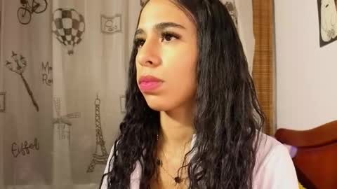 Snapshot of damian_n_lissa chatting on February 20, 2:30 am damian_n_lissa online show from February 20, 2:30 am