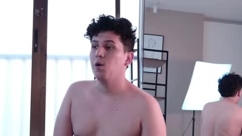 damian_salvatoree online show from September 27, 9:09 pm