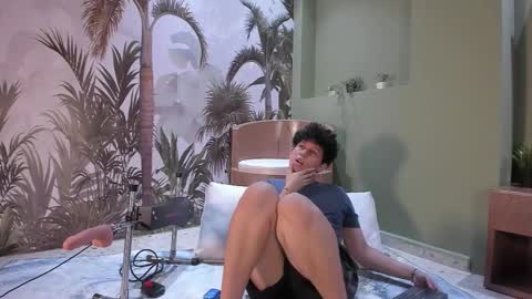 damian_salvatoree online show from February 5, 5:06 pm