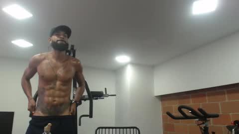 damian_shakur online show from December 18, 11:38 am