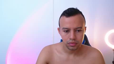 Snapshot of damian_wish chatting on March 17, 11:46 am Damian Wish online show from March 17, 11:46 am