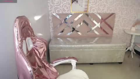 Damia online show from June 4, 4:46 pm