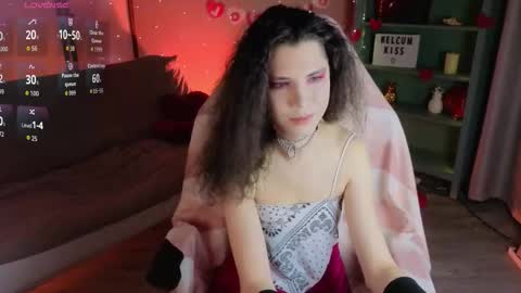 Snapshot of damienlake chatting on February 16, 8:38 pm Dami online show from February 16, 8:38 pm