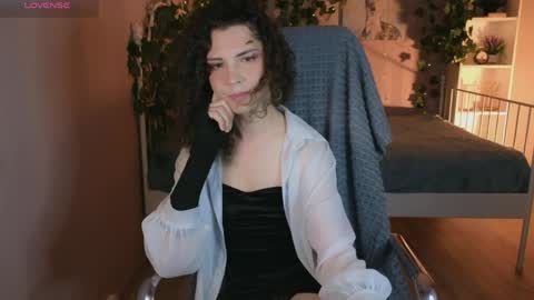 Snapshot of damienlake chatting on March 29, 8:53 pm Dami online show from March 29, 8:53 pm