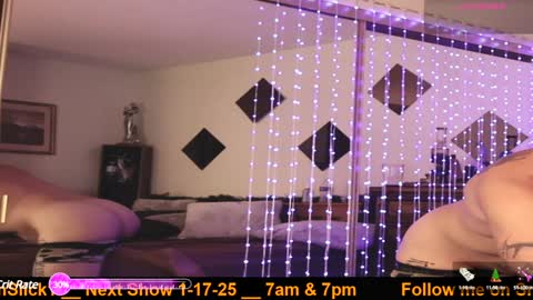 Snapshot of damienslick chatting on January 17, 1:15 am Damien Slick online show from January 17, 1:15 am