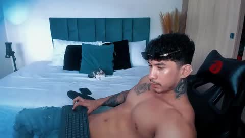 Snapshot of dammianmilleroficial chatting on November 1, 7:16 pm INSTAGRAM  DAMMIANMILLEROFICIAL online show from November 1, 7:16 pm