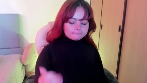 Snapshot of damn_that_booty chatting on February 22, 3:32 pm Criss online show from February 22, 3:32 pm