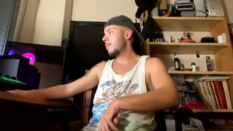 Snapshot of damncore chatting on October 9, 2:59 pm damncore online show from October 9, 2:59 pm