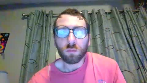 Snapshot of damndaddy999142 chatting on April 4, 9:51 am damndaddy999142 online show from April 4, 9:51 am