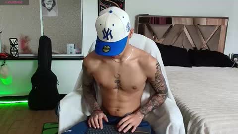 Damon online show from October 19, 6:08 pm