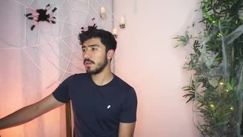 damon_frost online show from October 15, 10:54 pm