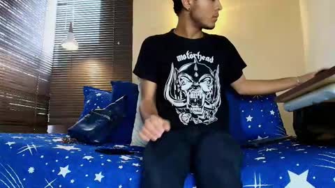 Snapshot of damon_salvarote_s chatting on March 5, 7:10 pm Damon Salvatore online show from March 5, 7:10 pm