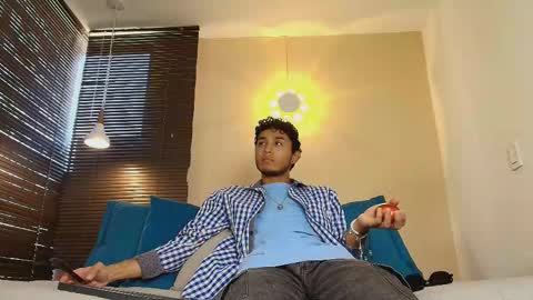 Snapshot of damon_salvarote_s chatting on March 19, 7:18 pm Damon Salvatore online show from March 19, 7:18 pm