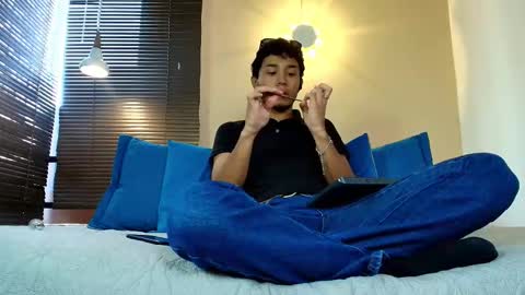 Snapshot of damon_salvarote_s chatting on March 28, 7:02 pm Damon Salvatore online show from March 28, 7:02 pm