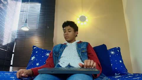 Snapshot of damon_salvarote_s chatting on April 2, 1:09 pm Damon Salvatore online show from April 2, 1:09 pm