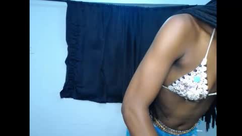 leah online show from March 13, 6:25 pm