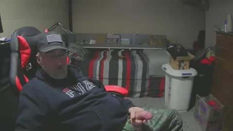 Snapshot of dan137111 chatting on March 6, 4:03 pm dan137111 online show from March 6, 4:03 pm