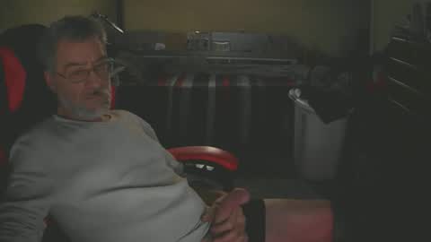 Snapshot of dan137111 chatting on March 7, 1:41 pm dan137111 online show from March 7, 1:41 pm
