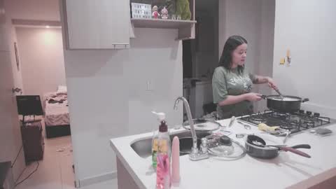 Snapshot of dan_and_daya chatting on November 25, 12:21 am AbyssVoid online show from November 25, 12:21 am