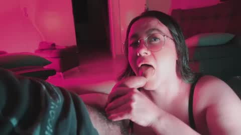 Snapshot of dan_and_daya chatting on February 21, 8:26 am AbyssVoid online show from February 21, 8:26 am