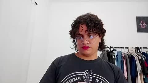 Diane Blosson online show from March 4, 1:33 am