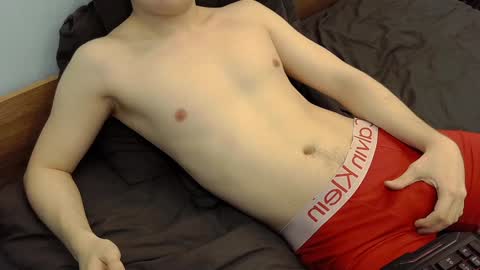Snapshot of dan_leeroy chatting on December 4, 6:22 am Dany online show from December 4, 6:22 am