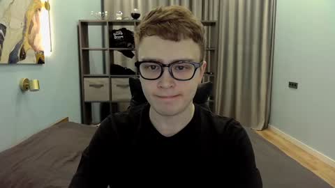 Snapshot of dan_leeroy chatting on January 12, 9:40 pm Dany online show from January 12, 9:40 pm