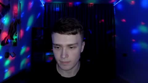 Snapshot of dan_leeroy chatting on February 7, 1:47 am Dany online show from February 7, 1:47 am