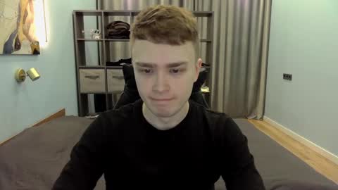 Snapshot of dan_leeroy chatting on February 7, 9:58 pm Dany online show from February 7, 9:58 pm