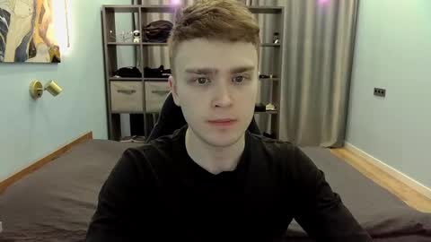Snapshot of dan_leeroy chatting on February 16, 9:38 pm Dany online show from February 16, 9:38 pm