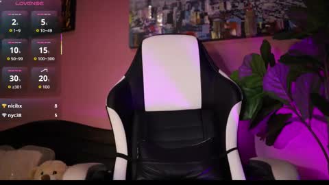 danaa_rouse online show from January 12, 8:30 am