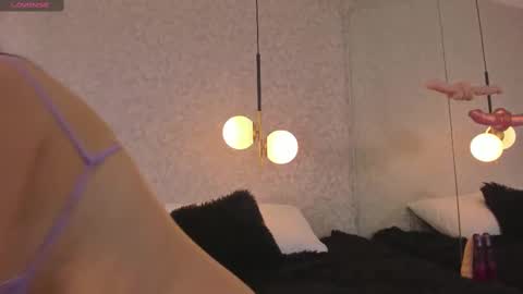    online show from September 25, 8:34 pm