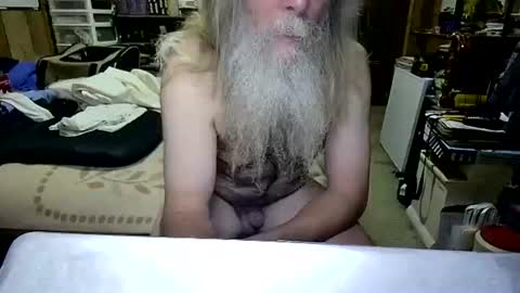 Snapshot of danagm chatting on November 5, 3:28 am Dana online show from November 5, 3:28 am