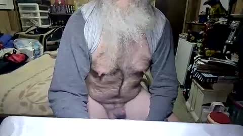 Snapshot of danagm chatting on December 22, 1:30 pm Dana online show from December 22, 1:30 pm