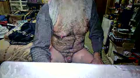 Snapshot of danagm chatting on February 19, 2:13 pm Dana online show from February 19, 2:13 pm