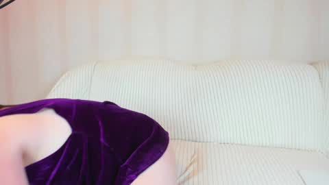danajhonson online show from May 10, 3:17 pm
