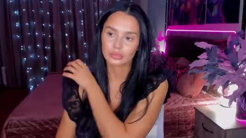 DanaMiers online show from November 17, 3:45 am