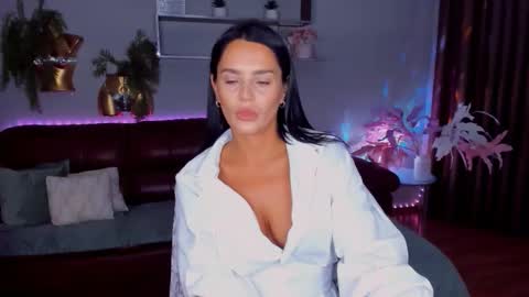 DanaMiers online show from May 19, 4:08 am